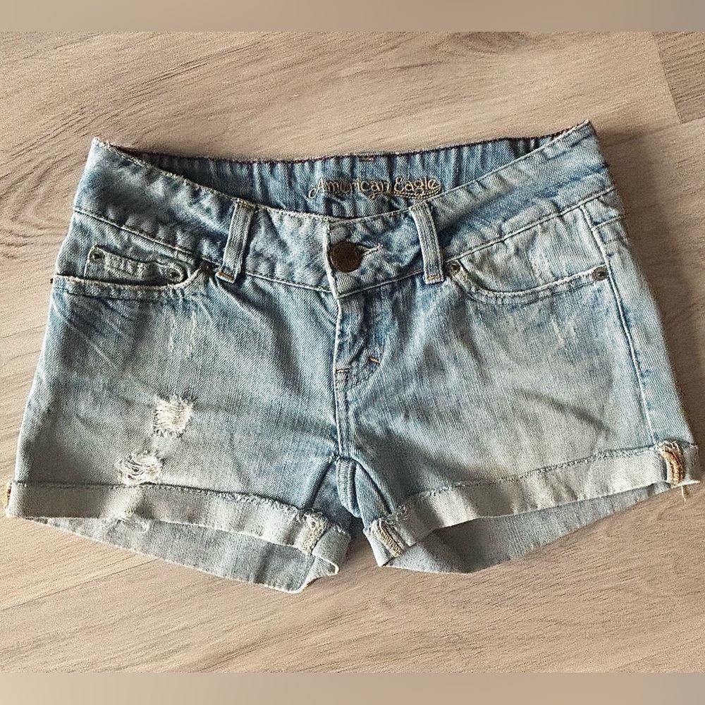 American Eagle Distressed Light Wash Jean Shorts